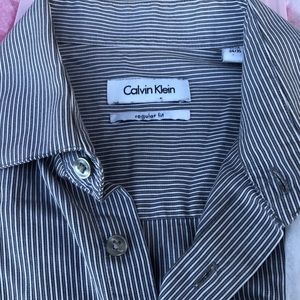 Calvin Klein Grey Stripe. 15.5, 34/35 Long Sleeve